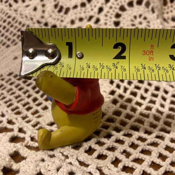 Winnie the Pooh - Plastic Hollow Toy Figure - Picture 10 of 11